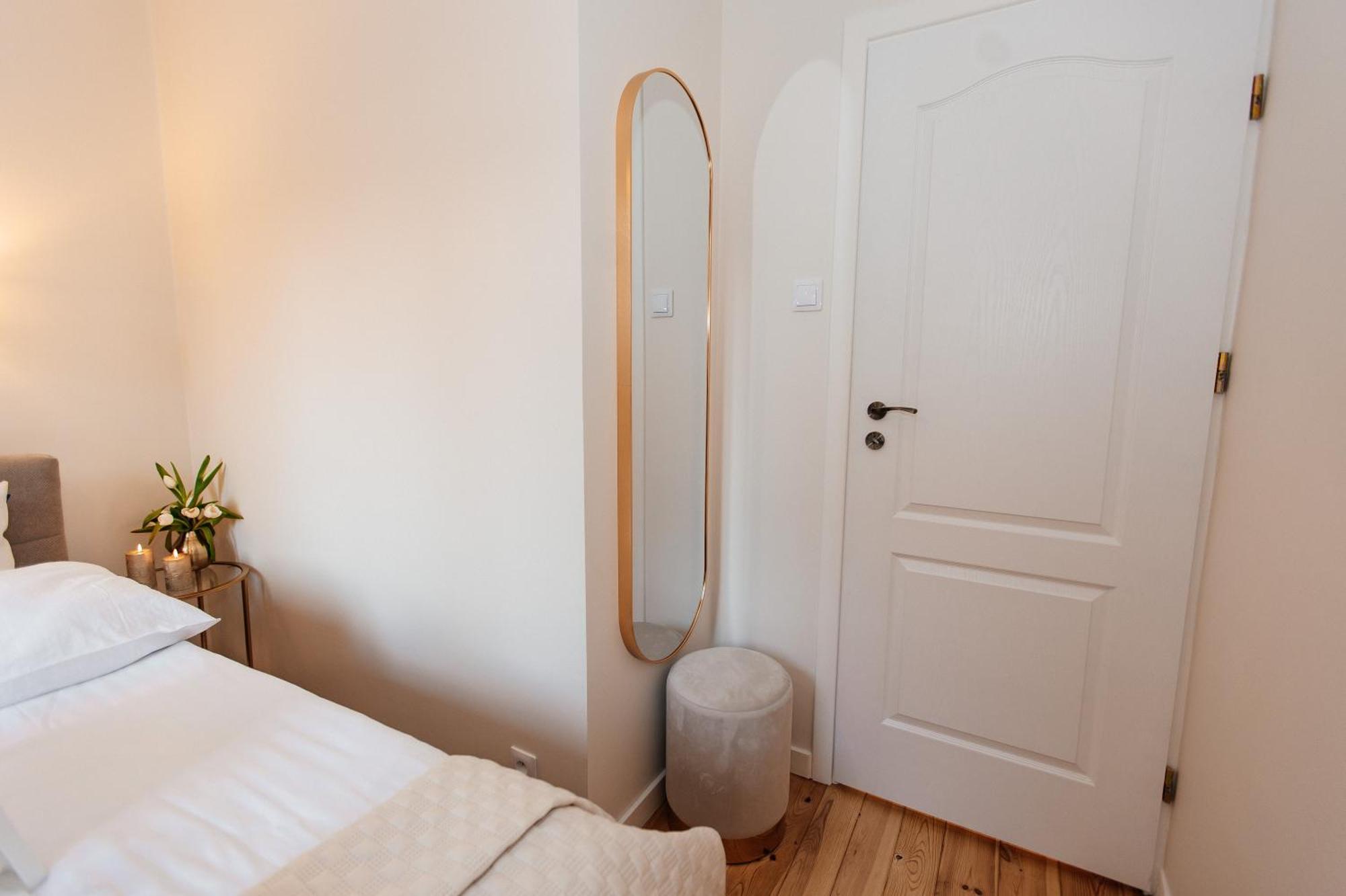 Maya's Flats & 27 - Beautiful On Piwna Street In The Old Town * Gdańsk