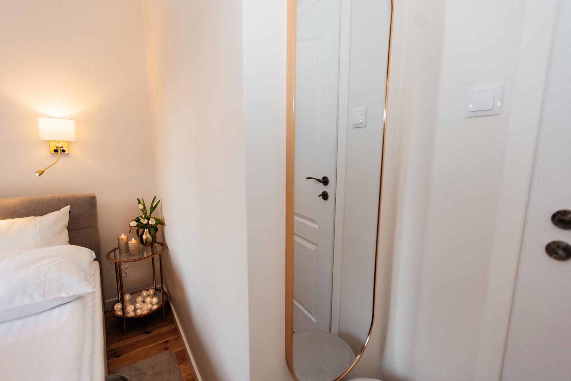 Maya's Flats & 27 - Beautiful On Piwna Street In The Old Town Gdańsk